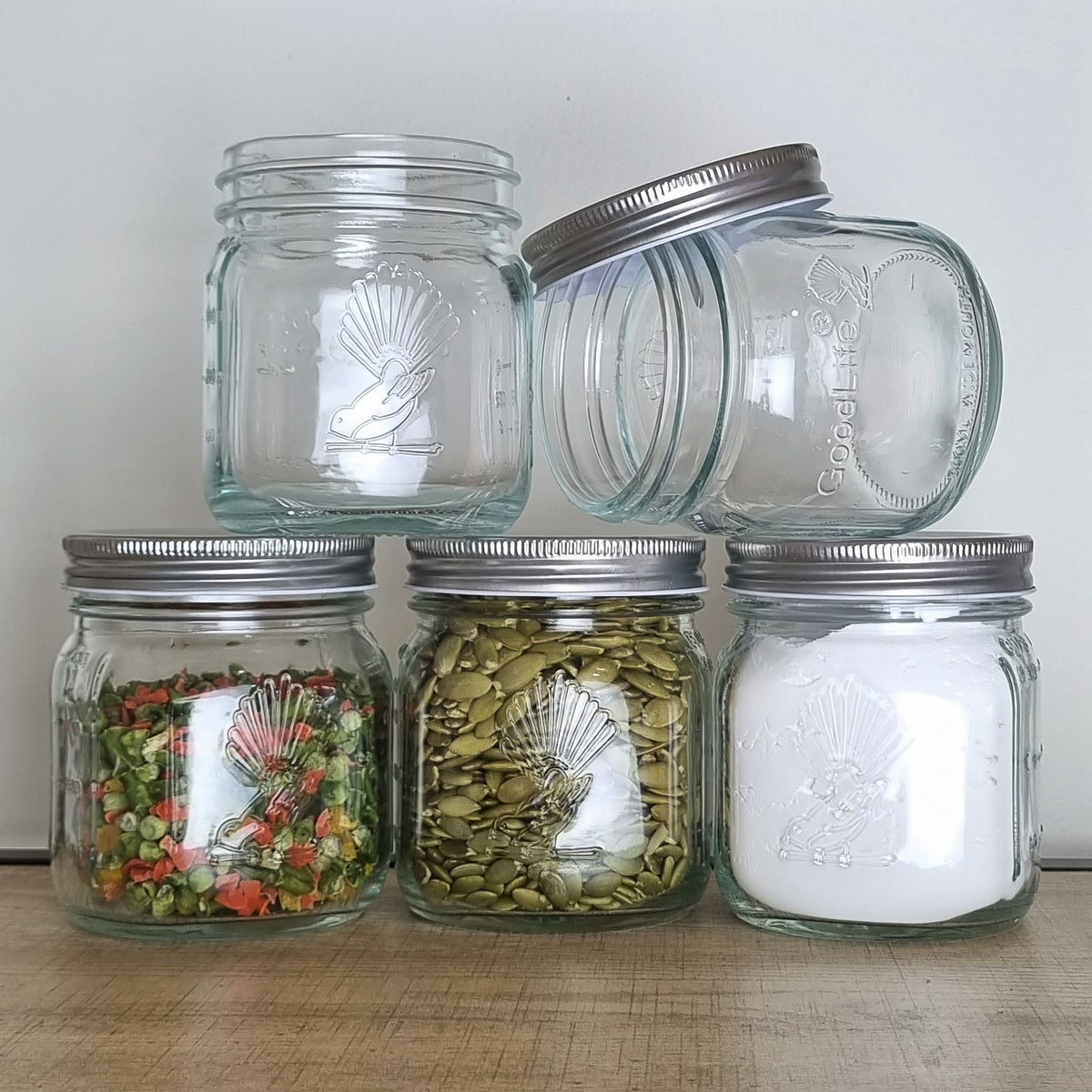 Goodlife - Tapered Glass Preserving Jar Set (of 6) with Screw On Metal Lid - 500ml