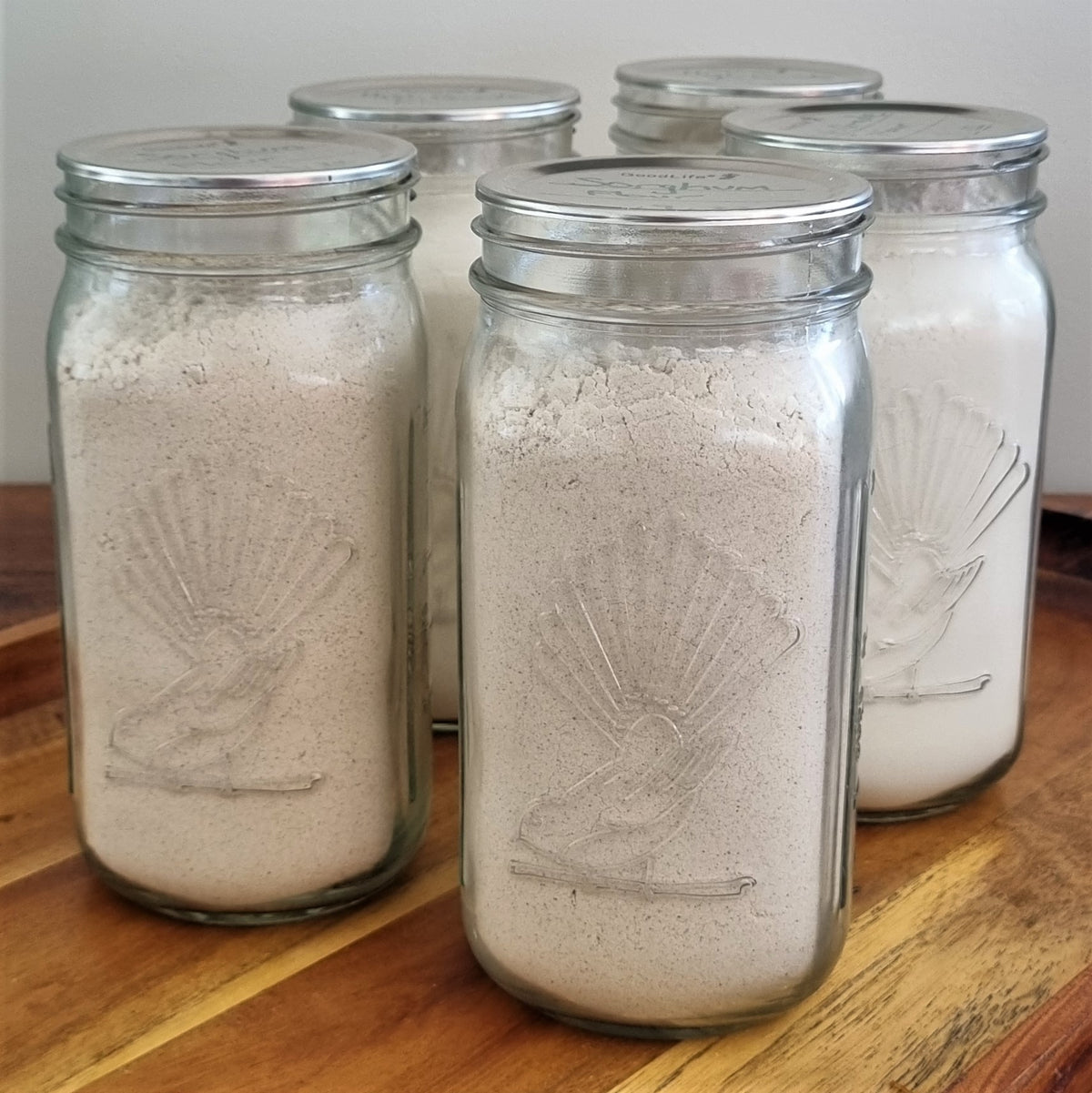 Goodlife - Tapered Glass Preserving Jar Set (of 6) Metal Dome and Band Lid - 1 litre