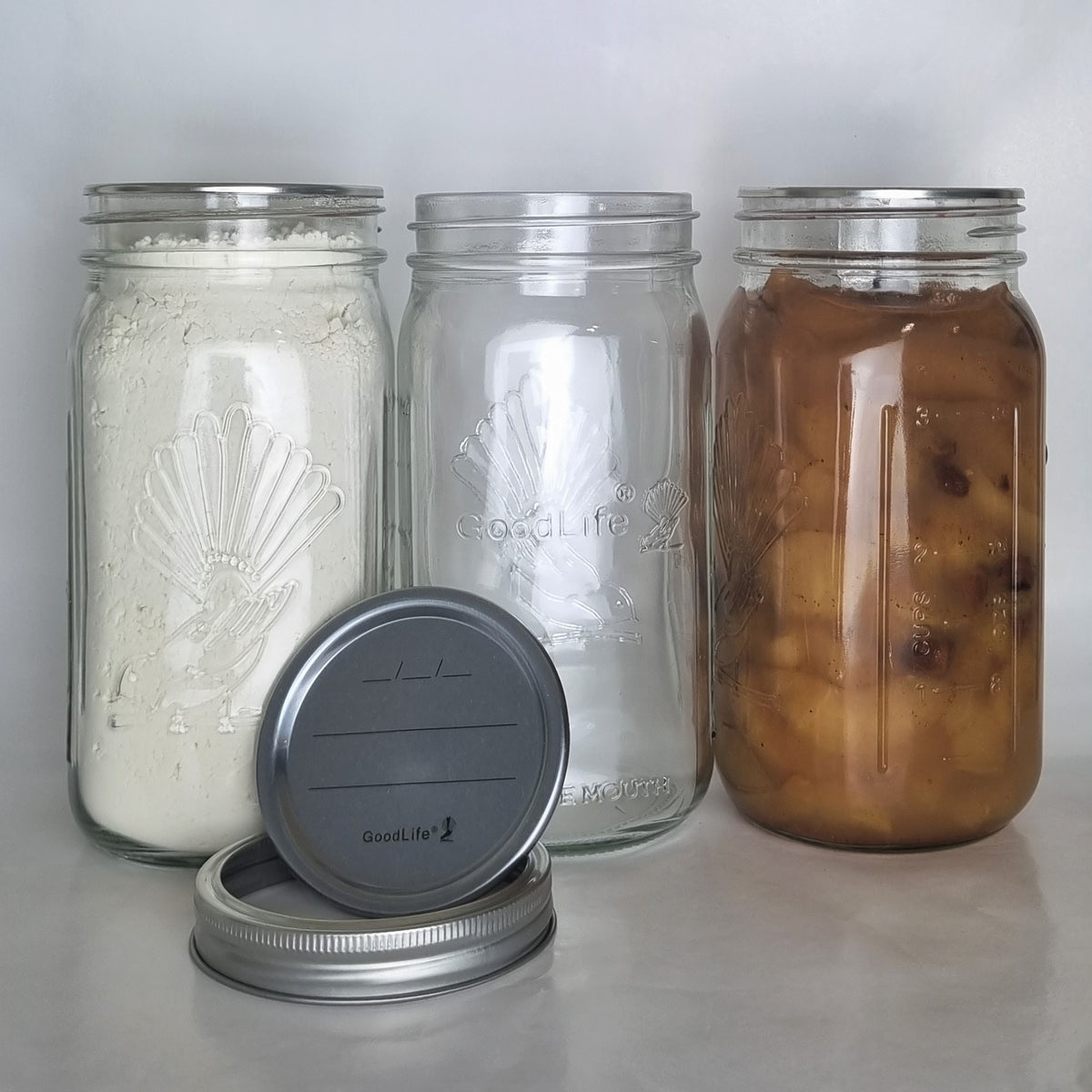 Goodlife - Tapered Glass Preserving Jar Set (of 6) Metal Dome and Band Lid - 1 litre