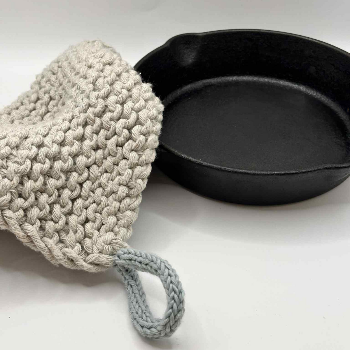 NEW: Pot Holder - Chunky Knit With Cotton Loop