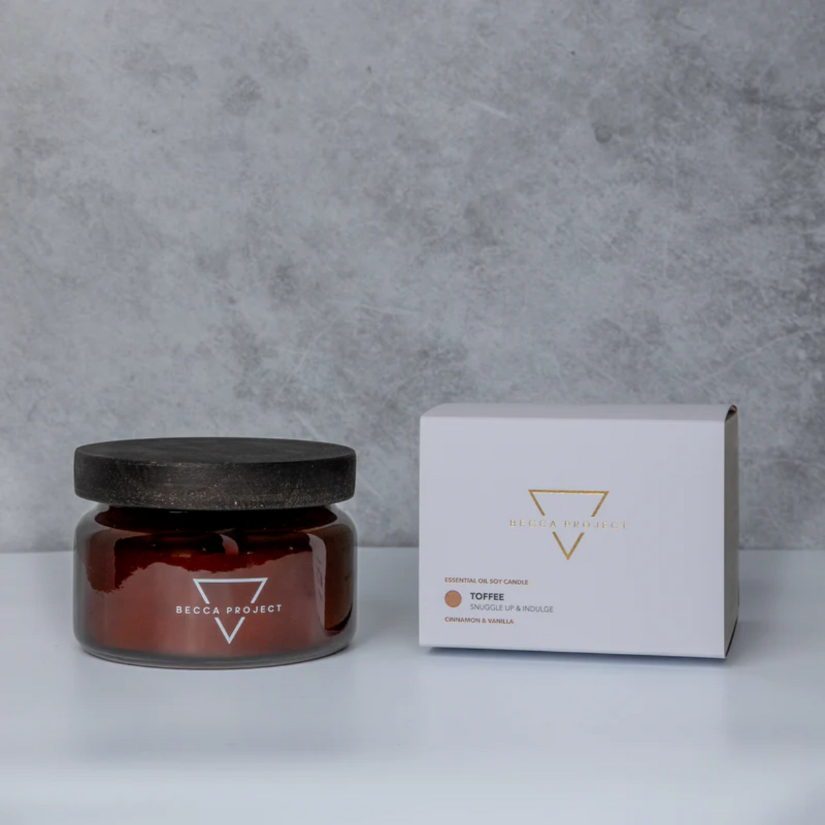 Becca Project - Medium Candle - Toffee *B/O