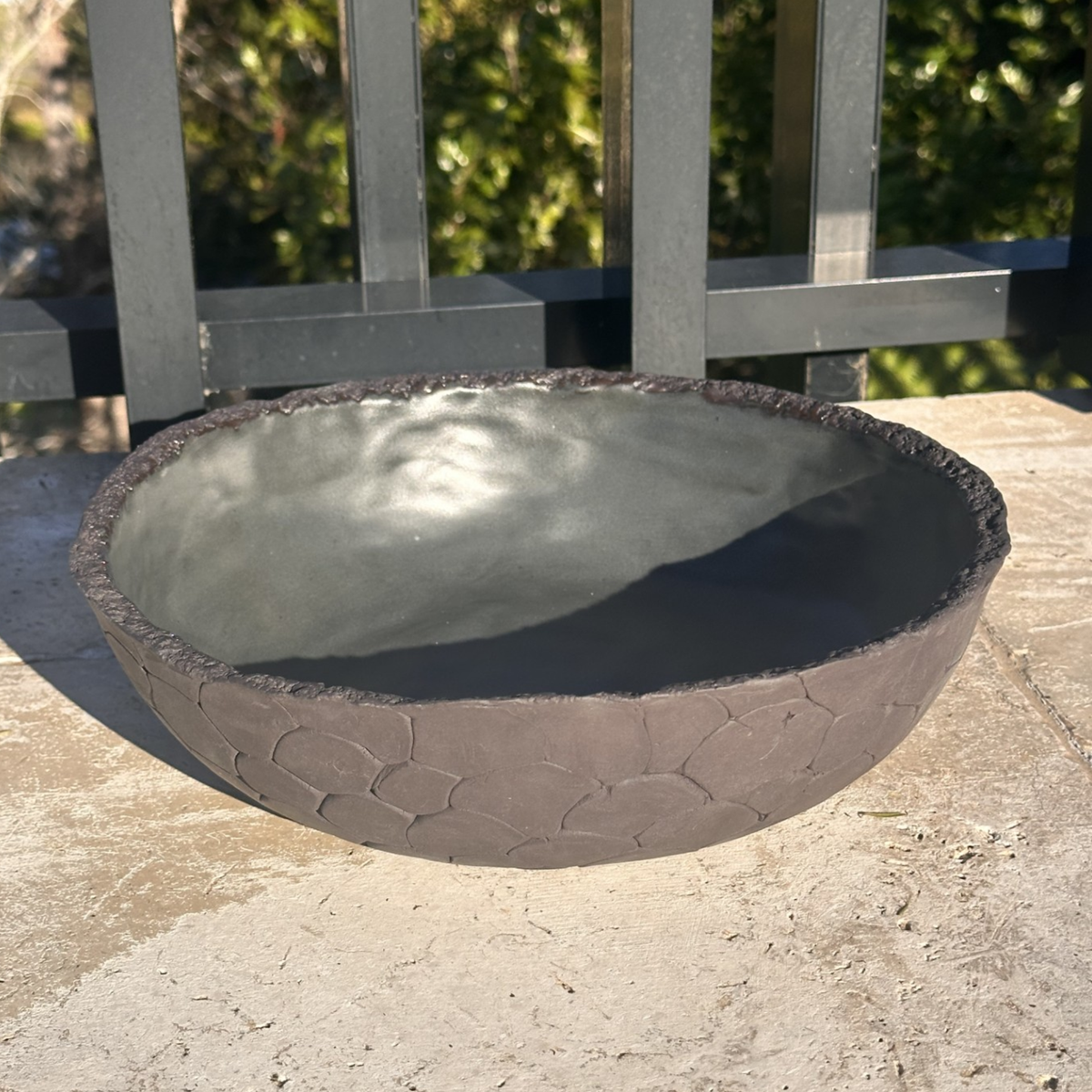 Large Clay Pebble Bowl - Charcoal