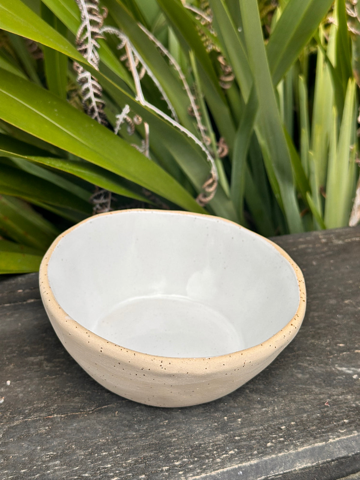 Ferry Rd Clay - Slow morning bowl - white and natural