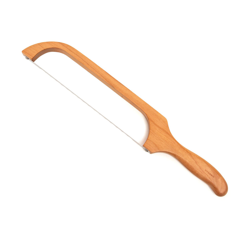 Wooden bread knife alternate angle