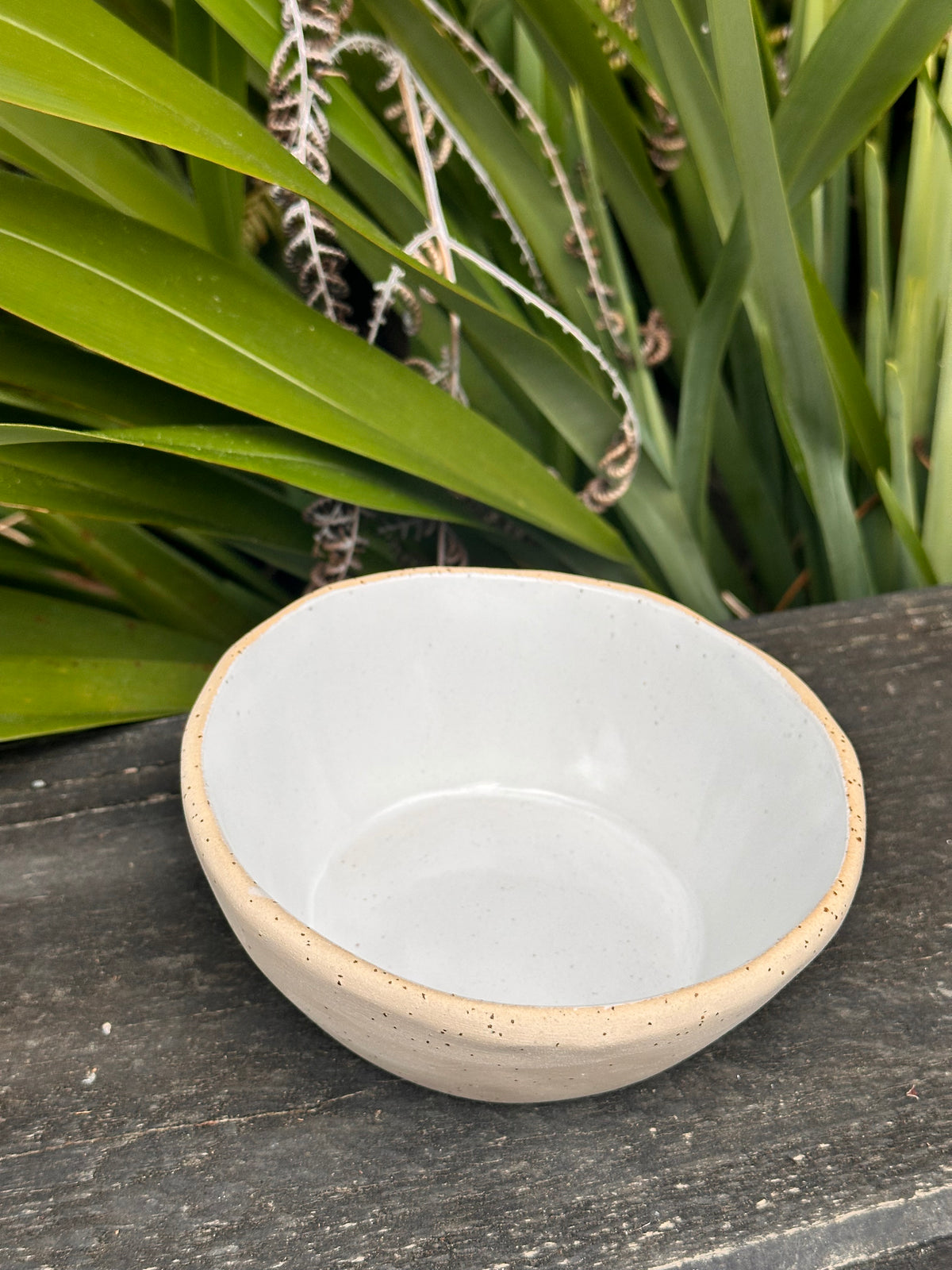 Ferry Rd Clay - Slow morning bowl - white and natural